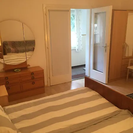 Large Family Siren Holiday home *