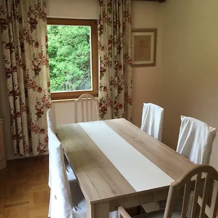 Large Family Siren Holiday home